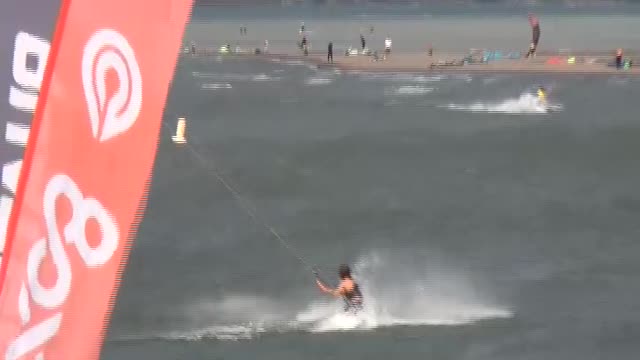 Wind Surfing at Hood River