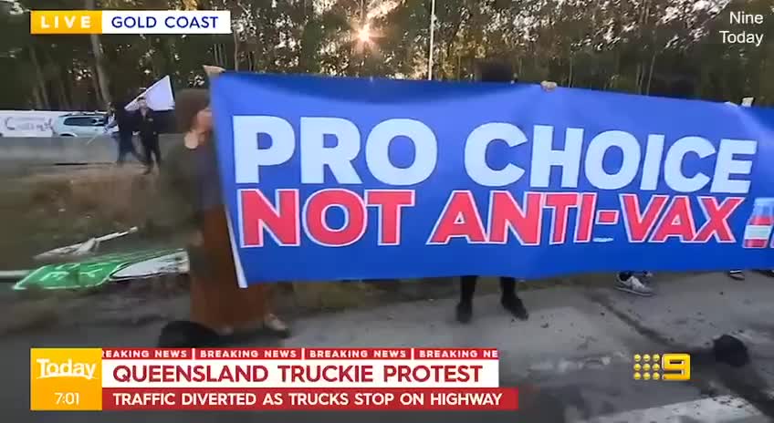 Mainstream media fake news during the truckers blockade in Australia gets called out.