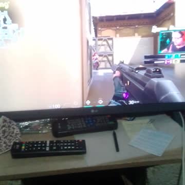 free fire quebrando o porquinho da grana extra