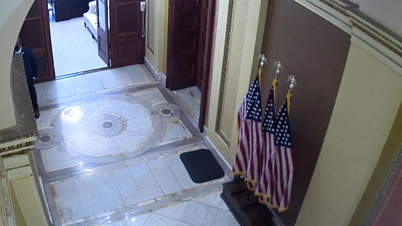 0931USCH02H230_2021-01-06_12h40min01s093ms.mp4