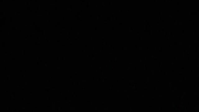 Нас ждут из темноты