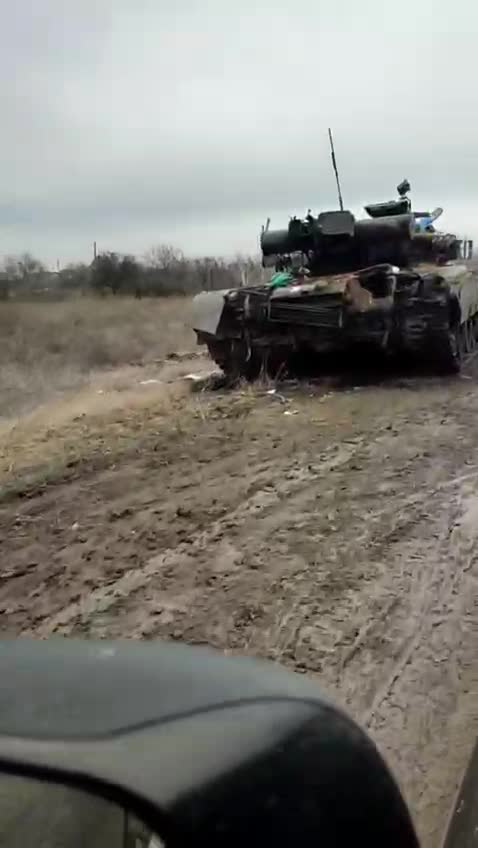 Destroyed Ukrainian tanks in the Mariupol direction.