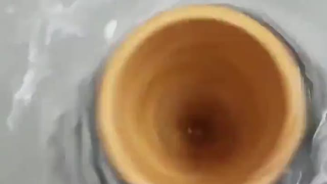 Can anyone explain this Video