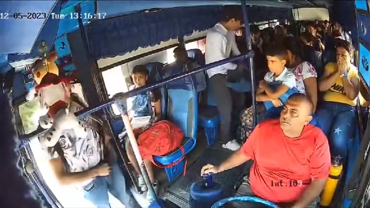 Atraco en bus intermunicipal en Malambo - 5 de diciembre 2023