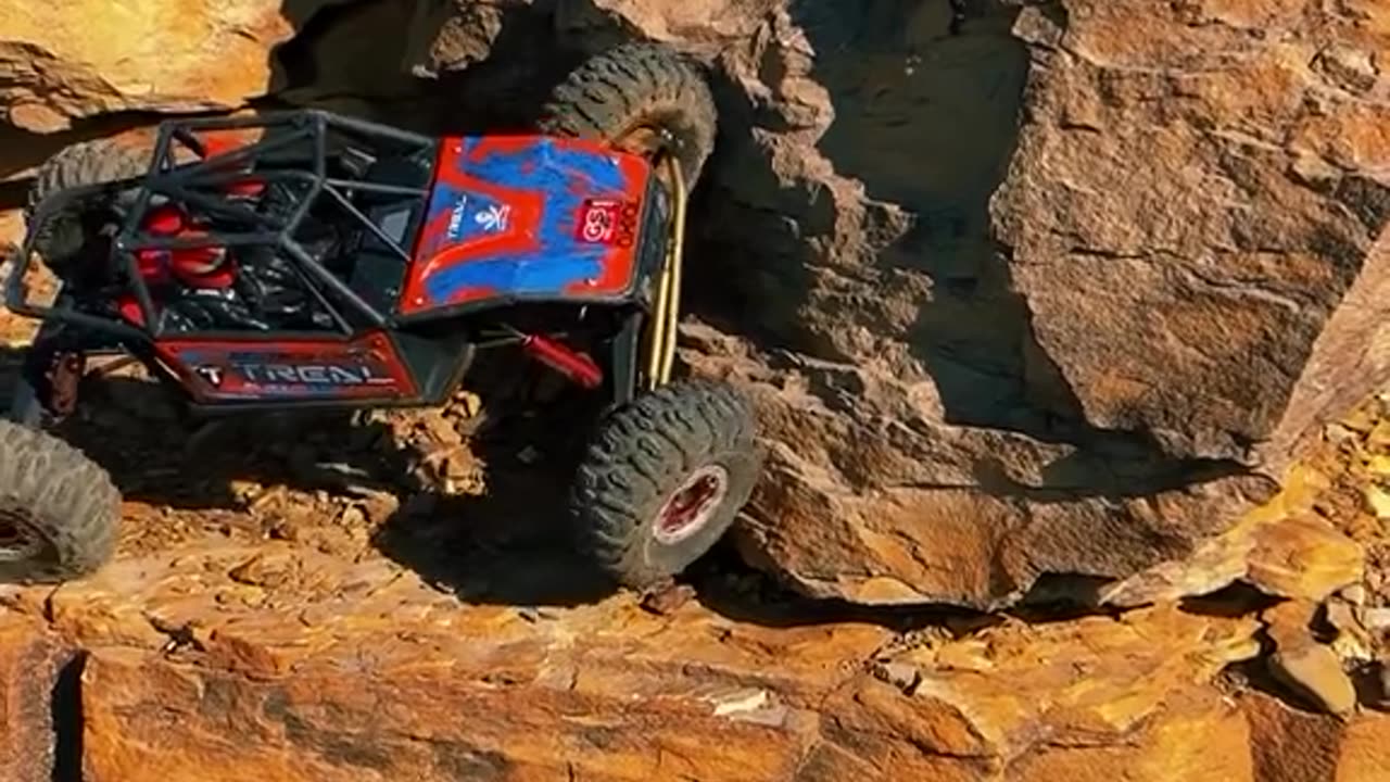 It breaks the road😳