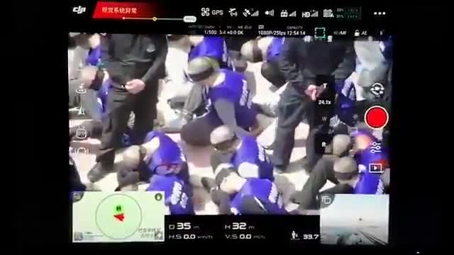 中国が、自称職業訓練所と言ってるウイグル人の強制収容所。強制労働や拷問の末、生きたまま臓器を売られ、証拠隠滅の為、焼却処分している現実。