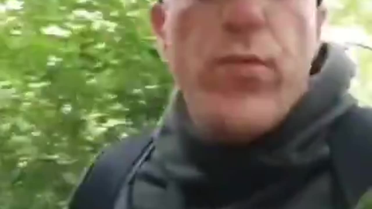 UKRAINIAN MAN CRAWLS ACROSS BORDER TO MOLDOVA