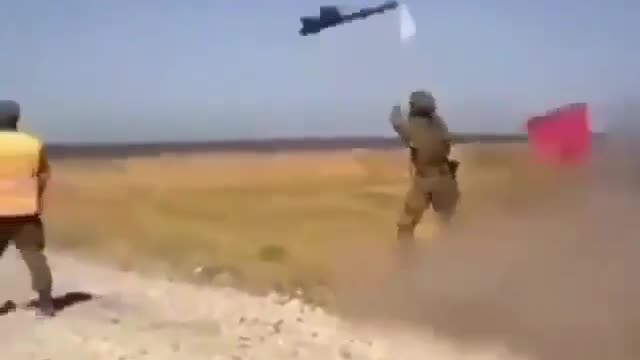 A soldier fired a missile pointing the wrong way. Daily dose of fails #1
