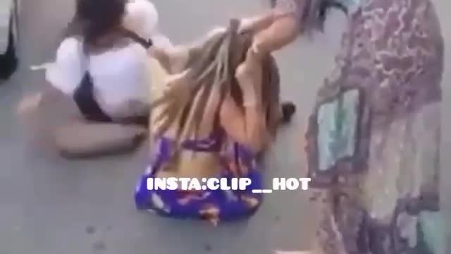 Cool video, girls fight