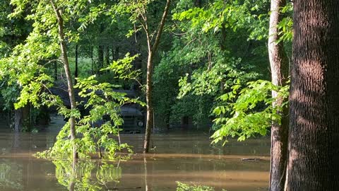 5 Ton Military 6x6 Truck in Flood Water