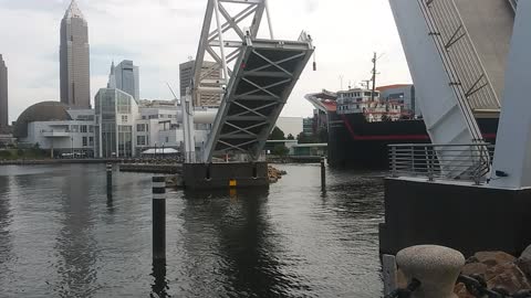 North Coast Harbor Bridge Raising And Lowering