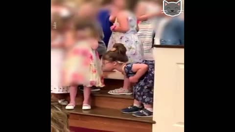 Little Girl Does a Hilarious Dance During Graduation Ceremony Performance