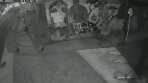 Video: Por robarle la bicicleta, le dispararon en un ojo a un profesor