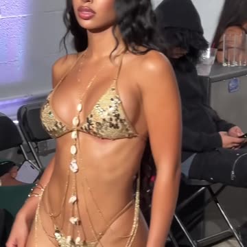 Jessica kolosovas | Haute Gala runway show. Hot naughty walking fashionshow modelling 🍑💦