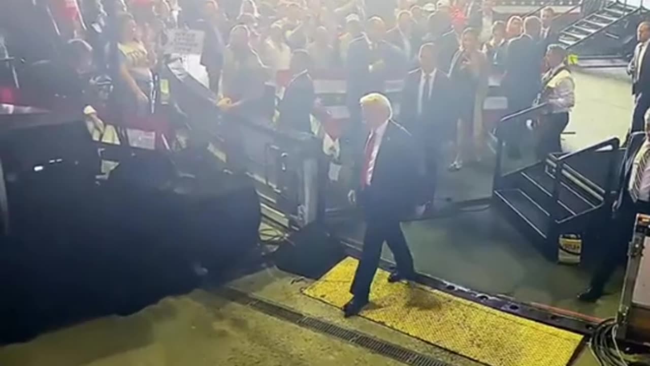 CRAZY: Man Throws Phone At Trump