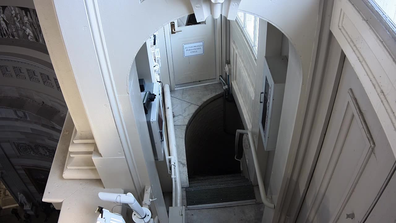 Camera0911USCDPLDomeStairsLower_2021-01-06_Starting_at_15h20min01s990ms