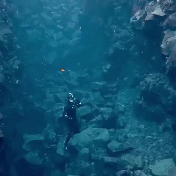 Freediving in the worlds clearest water 💦