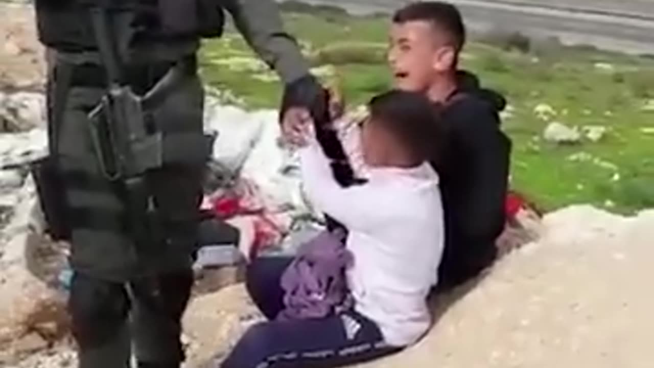 WORLD CAN'T YET UNDERSTAND #IDF FIGHT WITH INNOCENT CHILDREN WHAT THEY WANT