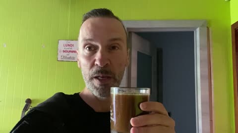 Video 3 Extrait de jus de Pastèque, Basilic, Menthe et poivron rouge