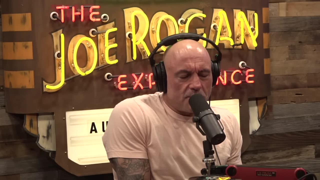 Joe Rogan Experience #2163 - Freeway Rick Ross