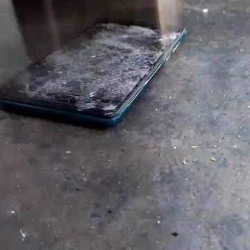 SMASHING GALAXY S21.