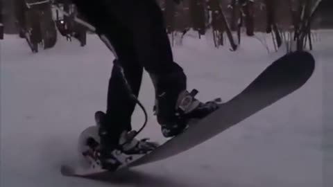 Electric snowboard