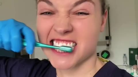 How to brush your teeth