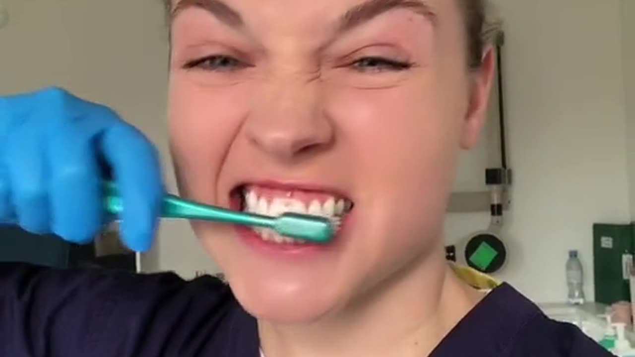 How to brush your teeth