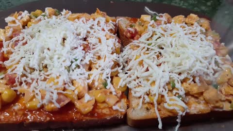 BREAD PIZZA🍕ll Quick & Easy Recipe II My edition