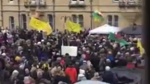 Huge demonstration in Oxford against 15 minute towns.