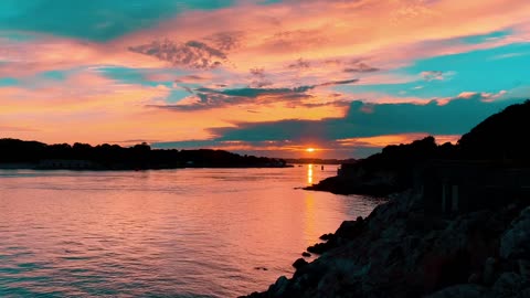 BEACH OCEAN SUNSET