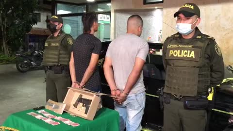 Capturan a dos delincuentes que atracaron a un ciudadano en Girón