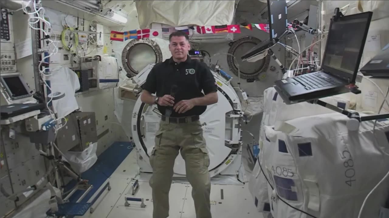 Another NASA ISS Green Screen FAIL - International