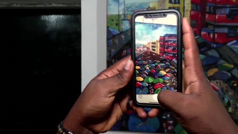 Nigerian artist makes paintings interactive with AR