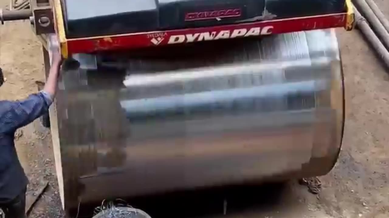 The Roller Drum of Road roller became crooked --With Amazing skills shorts -