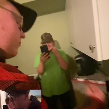 Austin trying shrimp both POV’s