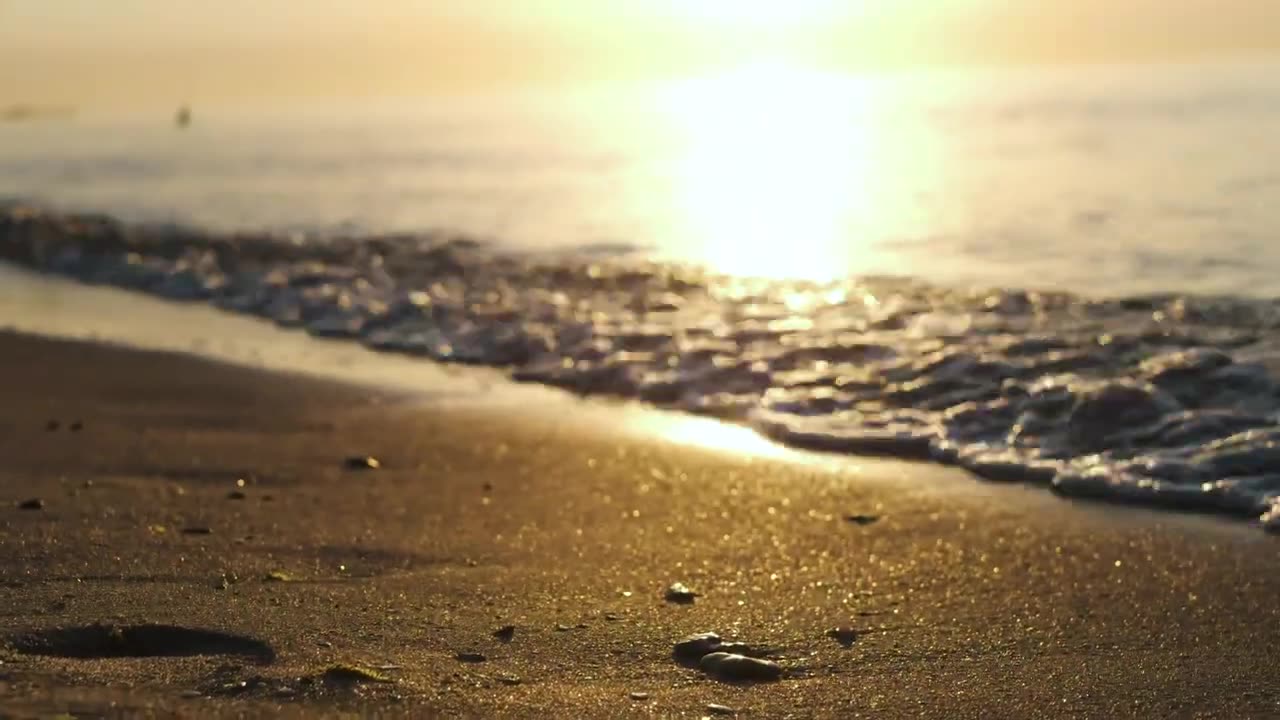 Beautiful sea waves ☀️