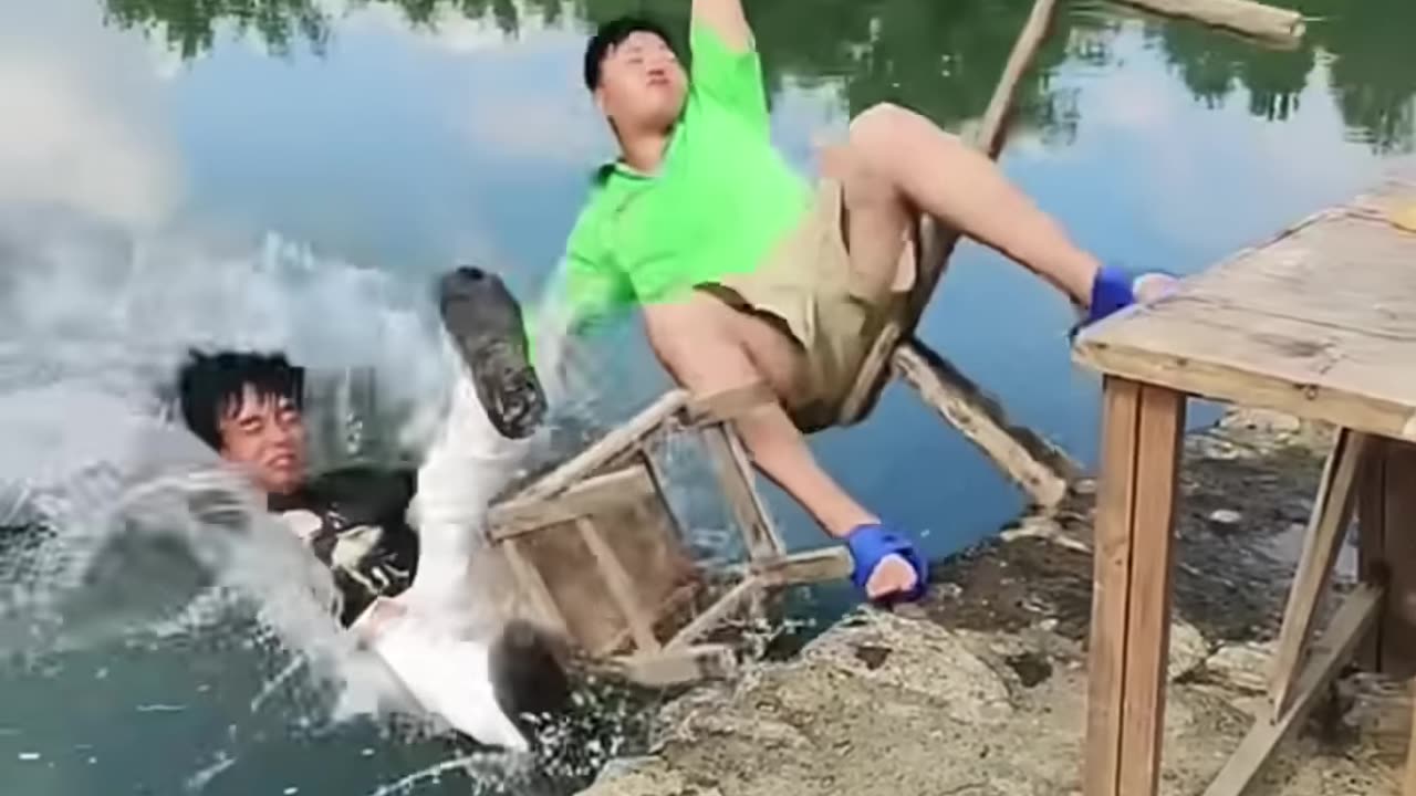 So funny video China 🤣🤣