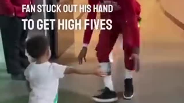 High-fives from little fans