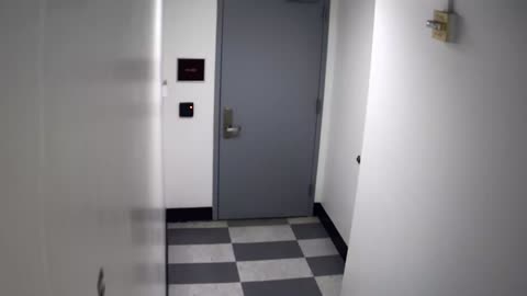 6149RHOBG3G301CStairwayLobbyEntry_2021-01-06_15h40min01s560ms.mp4