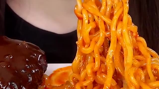 Spicy Fire Noodles, Cheese Hamburger Steak #zoeyasmr #zoeymukbang #bigbites #mukbang #asmr #food #먹방