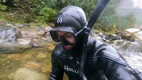 Finding Gold In a River Can't believe how much he finds! $$$$