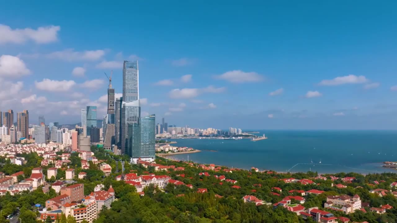 Outdoor aerial photography, enjoy the daytime view of the American ocean view house