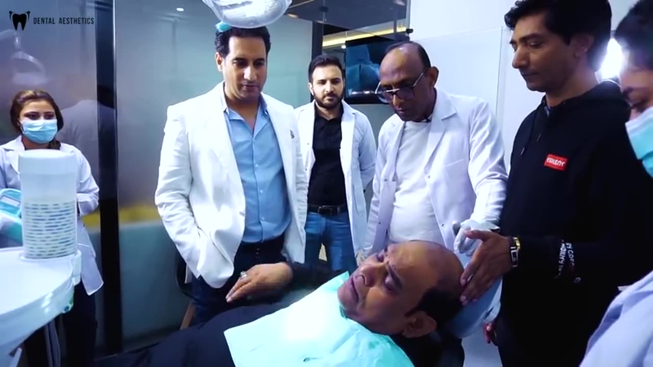 Saleem Albela, Agha Majid and Goga Pasroori Stand Up Comedy at Dental Aesthetics - Funny Video