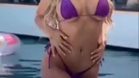 Hot Nikita Sullivan