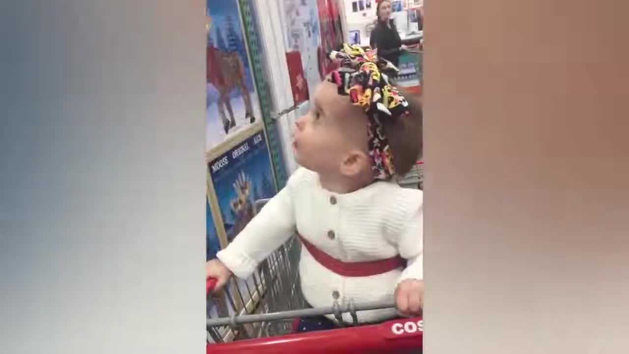 Christmas funny baby fails