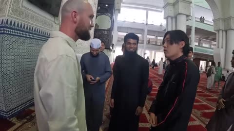 I met a new Muslim in Malaysia