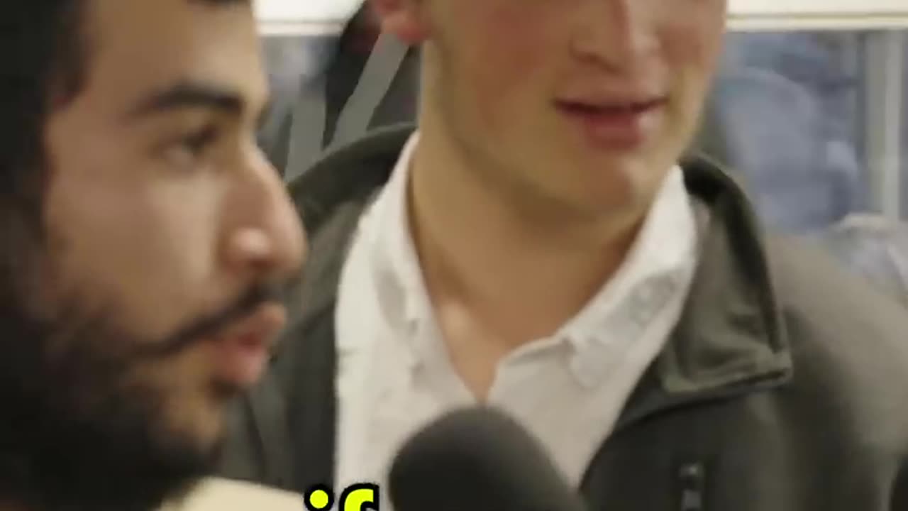 Muslim Convinces Jews to Accept Islam