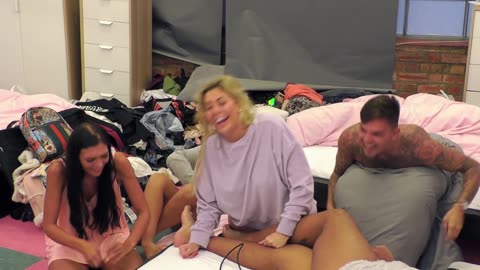 WTF! Abbie C*ck Blocks Chloe And Sam's Naked Shower | Geordie Shore 1605