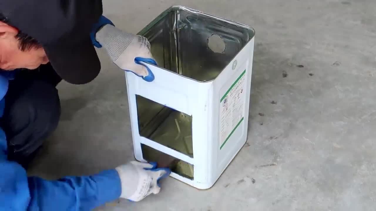 The idea of ​​making a wood stove from an old iron box
